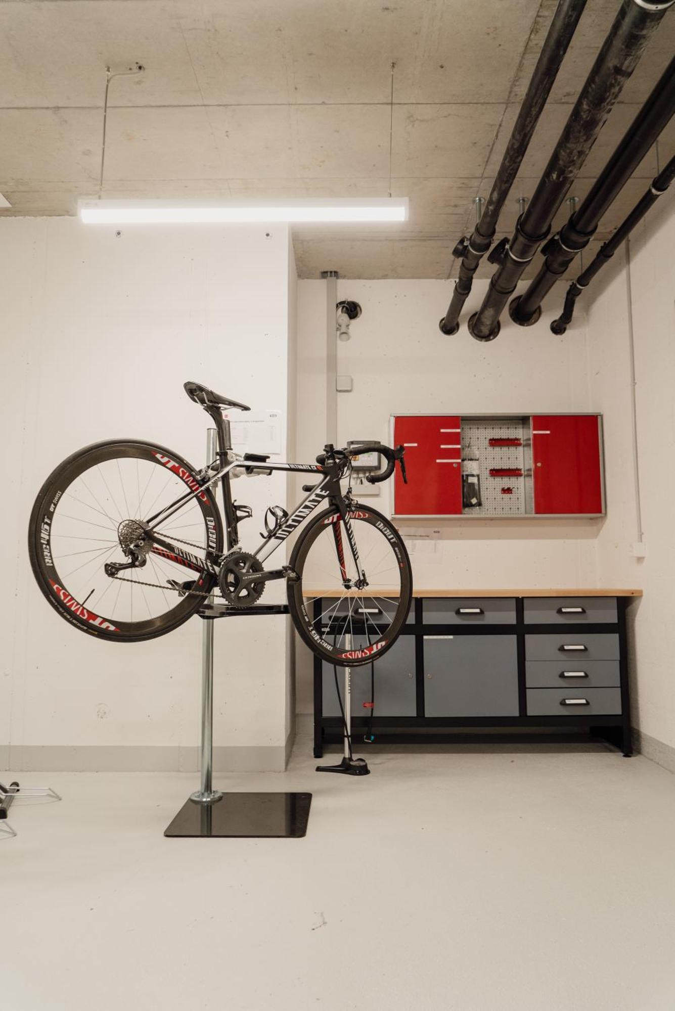 Hotel Ibis - La Gruyere Swiss Bike Bulle