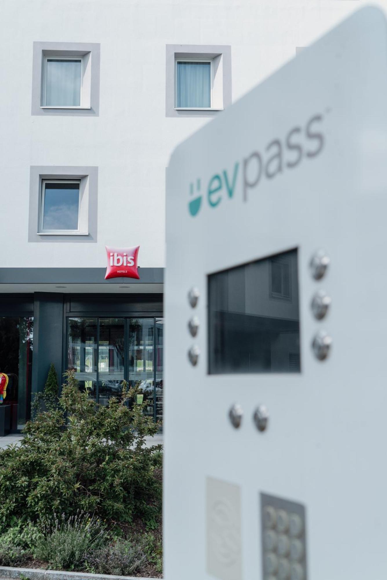 Ibis - La Gruyere Swiss Bike Hotel 2*